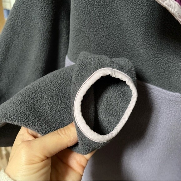 Patagonia's Lightweight Synchilla Snap-T Pullover in Smoky Violet S NWOT - Picture 8 of 12